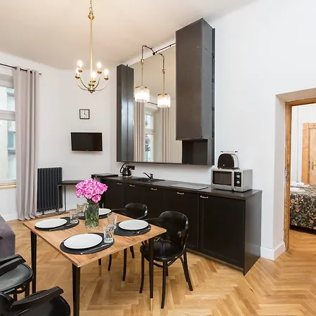 Antique Plac Szczepański 3* Kraków