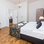 Antique Plac Szczepanski