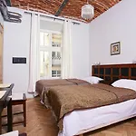 Antique Plac Szczepanski Lägenhetshotell 4*