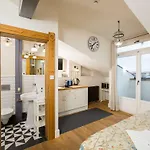 Lägenhetshotell Antique Plac Szczepanski 4*