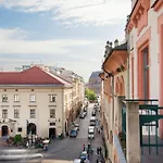 Antique Plac Szczepanski Lägenhetshotell Kraków