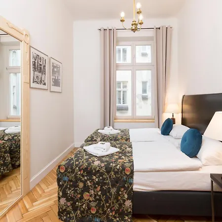 Antique Plac Szczepanski Aparthotel