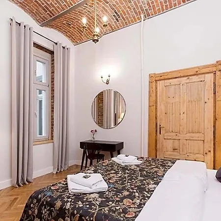Antique Plac Szczepanski 4*