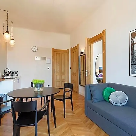 Aparthotel Antique Plac Szczepanski