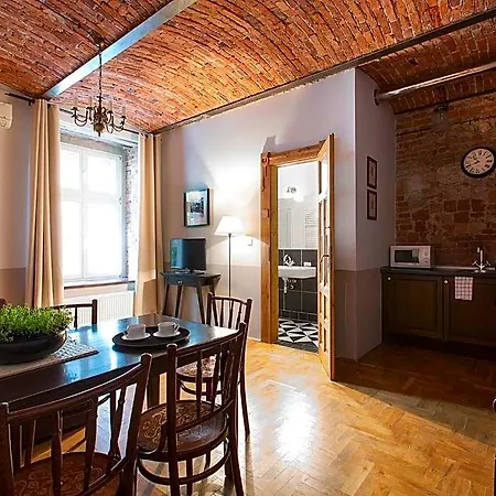 Aparthotel Antique Plac Szczepanski