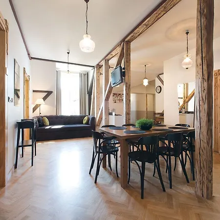 Antique Plac Szczepański Cracovie