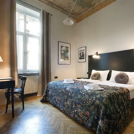 Antique Plac Szczepanski Aparthotel Cracovia
