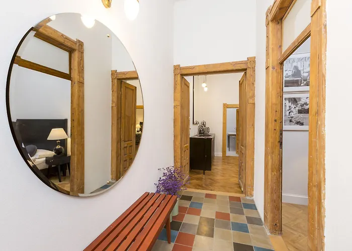 Aparthotel Antique Plac Szczepanski