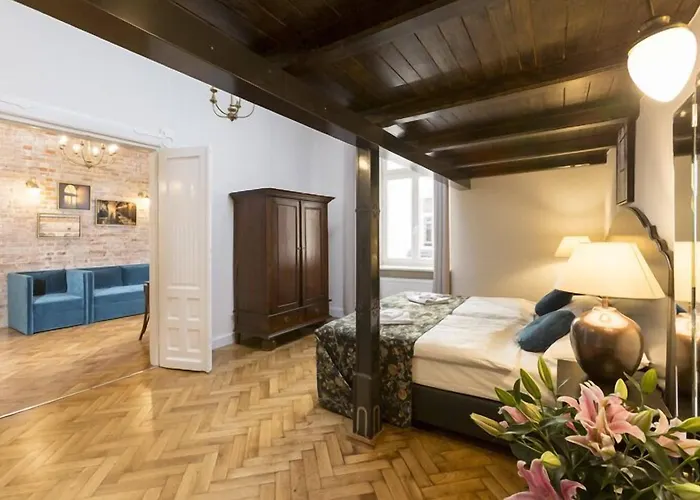 Antique Plac Szczepanski Aparthotel 4*